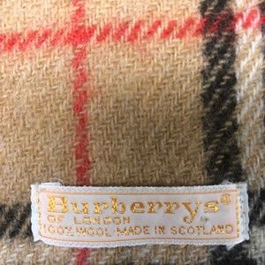 Burberry scarf - classic print